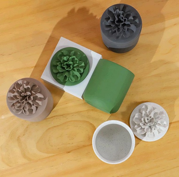 Wat kan een kandelaar, behalve verlichting, nog meer doen? Wat kan een kandelaar, behalve verlichting, nog meer doen?